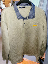 Load image into Gallery viewer, Men&#39;s Quilted Pullover- Forest
