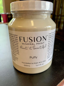 Fusion Mineral Paint in Putty